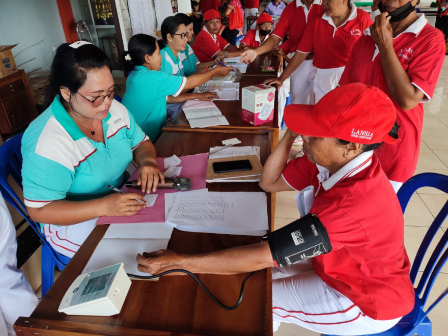 Posyandu Lansia Di Banjar Dangin Pangkung,Kekeran